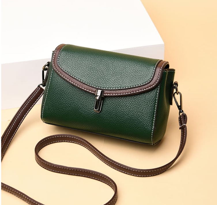 Bolsa Feminina em Couro - Genevieve